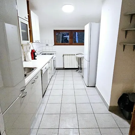 Apartment Spacious & Comfortable 